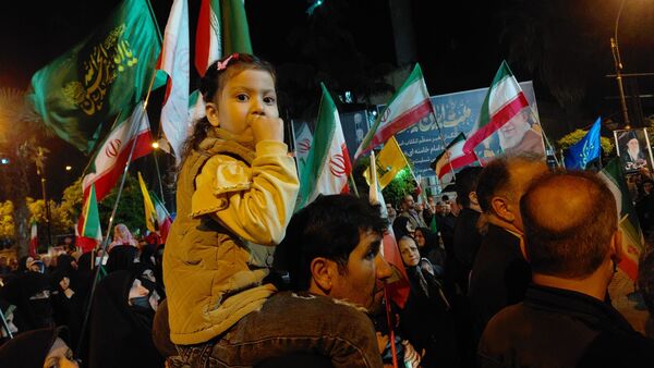 تا پای جان برای ایران می‌ایستیم 