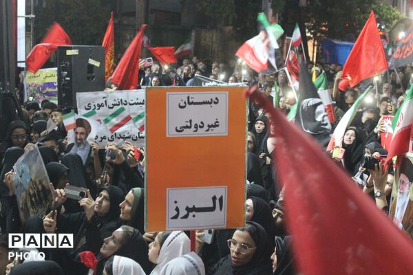  میدان بیعت دانش‌آموزان با سیدالشهدای انقلاب
