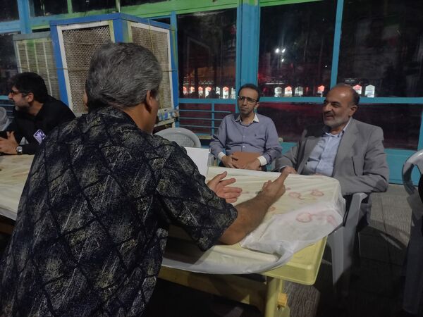 برپایی موکب خدمت در گلستان شهدای اصفهان با حضور فرماندار اصفهان 