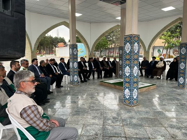 خادمین امام رضا(ع) با شهدا بیعت کردند 