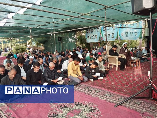 محفل نورانی دعای عرفه در گلزار شهدای شهرک طرق 