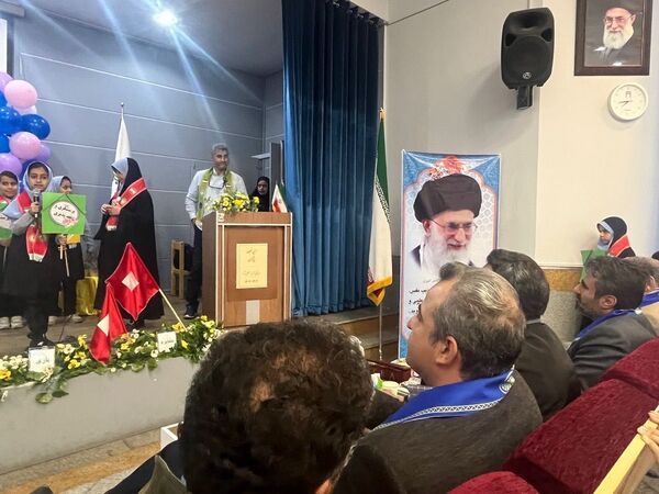 مراسم تحلیف پیشتازان دبستان آرمینه مصلی نژاد ناحیه۶ مشهد