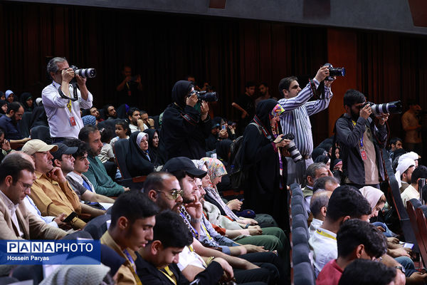 مراسم افتتاحیه هجدهمین جشنواره فیلم مقاومت