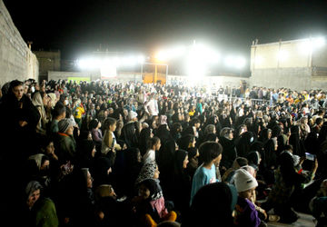 برگزاری جنگ شادی خانوادگی در مصلی شهر سلامی به مناسبت عید سعید فطر