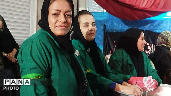 فیروزآباد وفادار به رهبر شهید