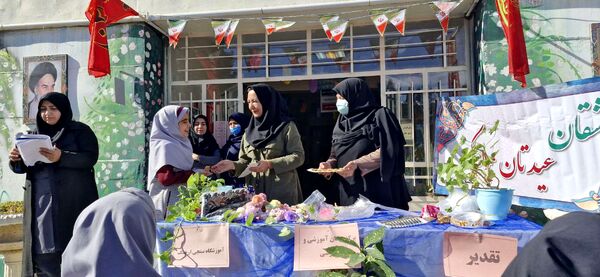 تقدیر از برترین‌های پرورشی و آموزشی در مدرسه سنجی ارچنگ