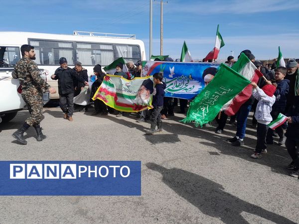 حضور پرشور مردم نسر در یوم‌الله ۲۲ بهمن؛ تجدید میثاق با آرمان‌های انقلاب