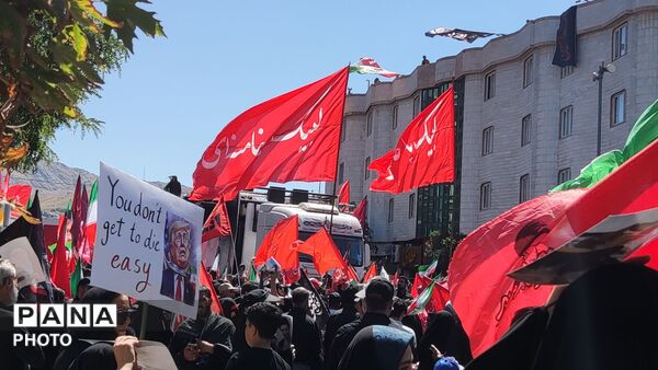 مراسم تشییع پیکر مطهر رهبر معظم انقلاب در جوار ملکوتی حرم امام رضا (ع)