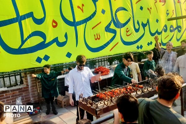 حماسه آفرینی فرهنگیان و نوجوانان ملاردی در  جشن غدیر