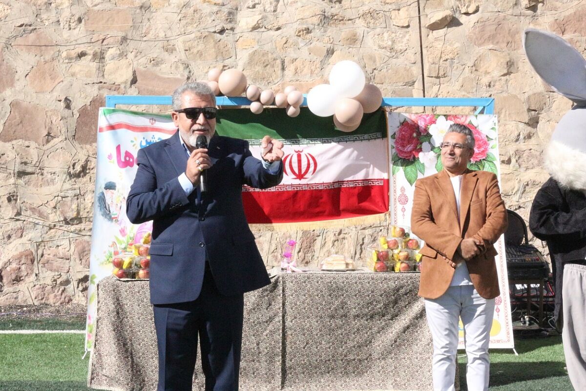 جشن رنگارنگ «غنچه‌ها» در کودکستان ماه راد