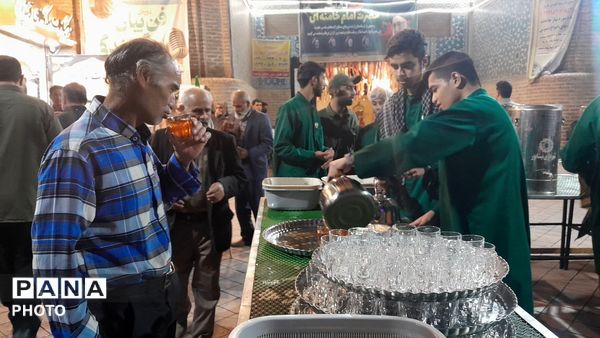  قاب پانا میزبان چایخانه های حسینه امام خمینی (ره)