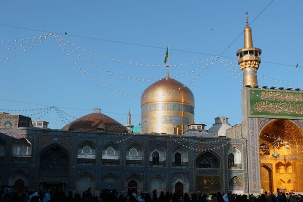 حرم مطهر رضوی، غرق در نوای مهمانان خدا