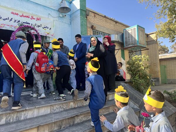 جشن شکوفه‌ها در مدارس سملقان