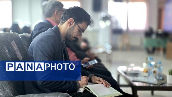 کارگاه مقاله‌نویسی آموزش‌دهندگان سوادآموزی در قائمشهر