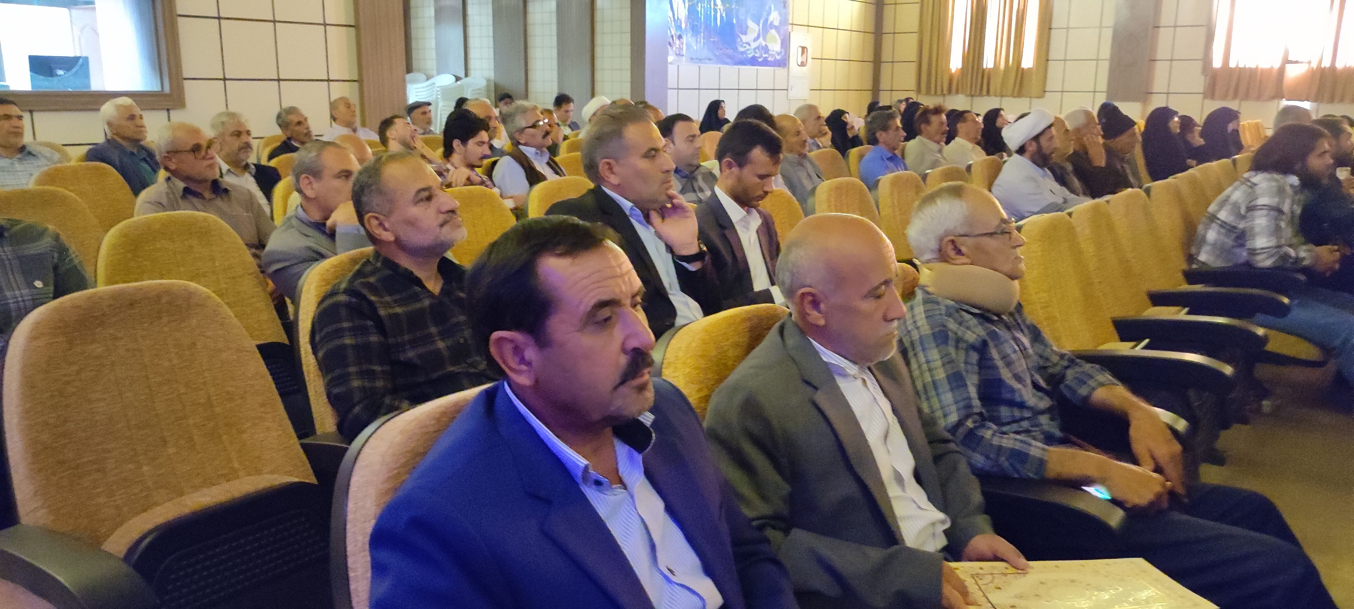 پنجمین آیین سراسری تجلیل و تکریم از پیشکسوتان دفاع مقدس و مقاومت در دانشگاه آزاد شیروان