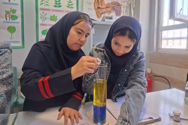 برگزاری مسابقات و درخشش نخبگان جوان در رقابت علمی دبیرستان هیات امنایی مقربی