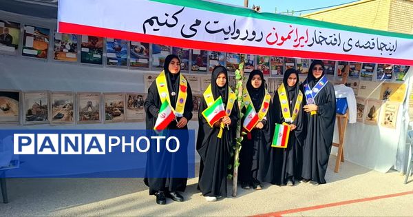 وقتی مدرسه صحنه انقلاب شد؛ زنگی که با سرود و افتخار نواخته شد