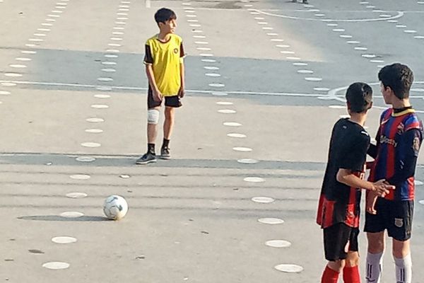  فینال المپیاد ورزشی درون مدرسه‌ای در دبیرستان بشارت بهارستان‌دو 