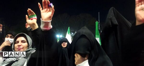  شور و همبستگی در تجمعات شبانه همدان