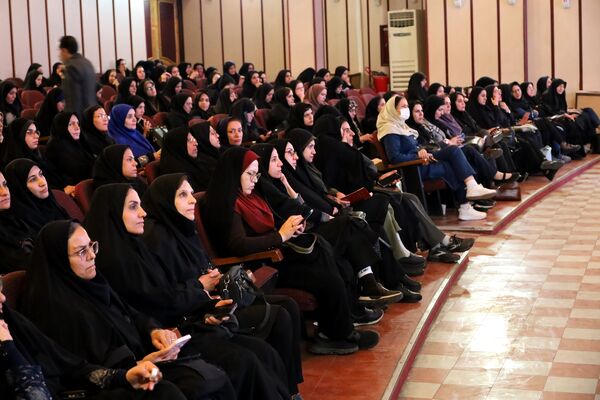 نشست هم اندیشی معاونین و مربیان پرورشی و مشاوران مدارس شهر شیراز 