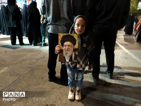 حضور پرشور کودکان و نوجوانان در قلب نیشابور 