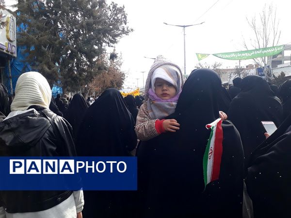 جلوه‌هایی از حماسه آفرینی مردم شیروان در راهپیمایی ۲۲ بهمن 