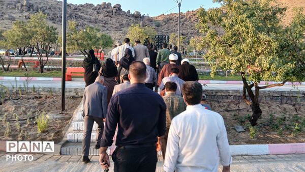 افتتاحیه  بوستان خبرنگار در دریاچه مادر 