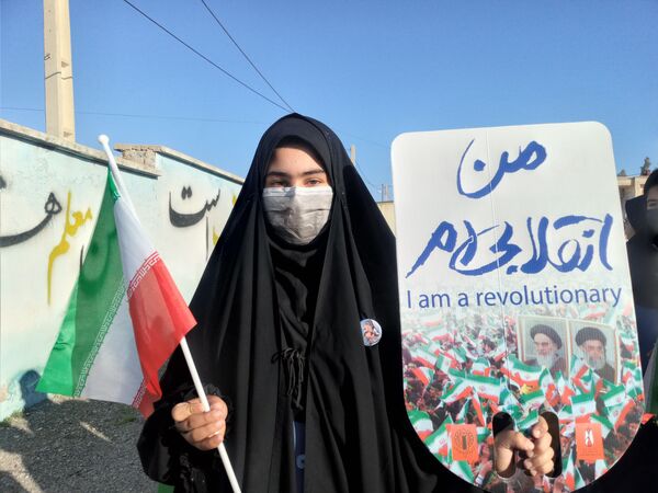 حضور دانش‌آموزان بخش سراب میمه در راهپیمایی۲۲بهمن 