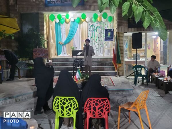 برگزاری شب شعر روایت عهد با حضور فرهیختگان شعر و ادب ناحیه ۳