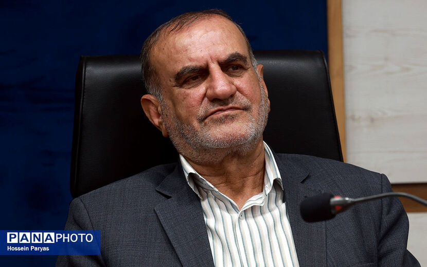 دانش‌آموزان باید راویان آگاه تاریخ و هویت ایران باشند