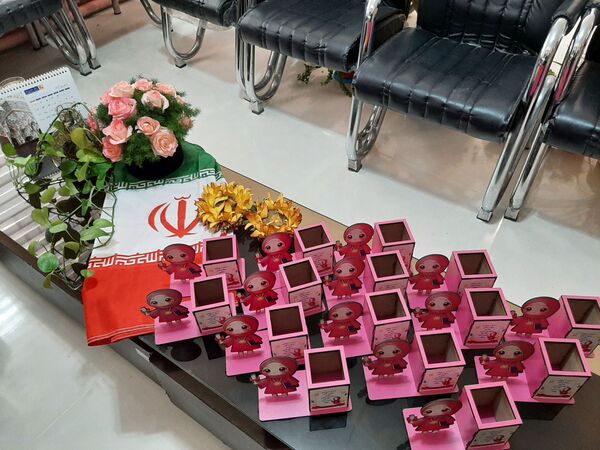 زنگ نیایش همراه با بهار علم و دانش در مدرسه شهید جواهری دو