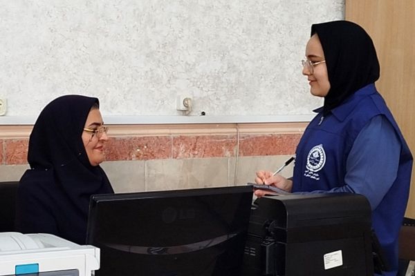 مهم‌ترین چالش دانش‌آموزان دبیرستانی امروزی، توجه زیاد از طرف اطرافیان است 