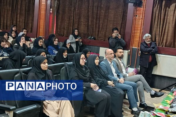 دبیرستان عترت ورامین، عطر مادر را در کانون هدایت پراکند