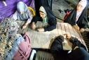 دستان کوچک، یاد بزرگ؛ بافت دستبند به نیابت از شهدا