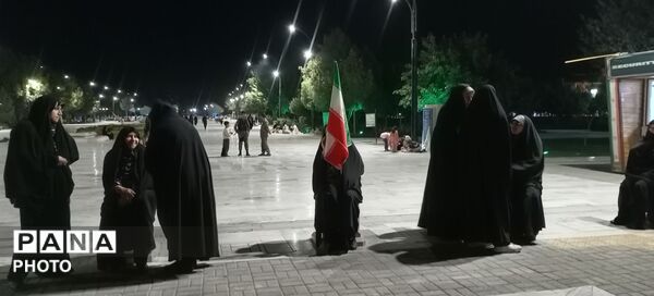 ایستادگی مردم تا پای جان در مشهد