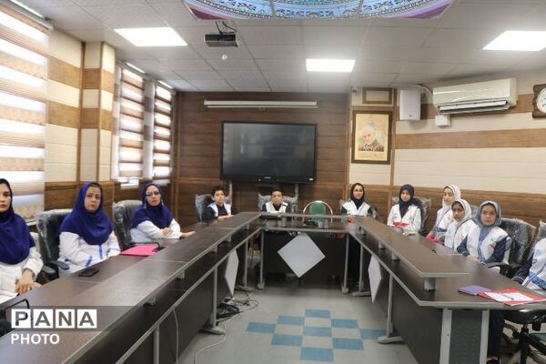 تجلیل از برگزیدگان کشوری پویش‌های «رمضان پویا» و «سفیر سلامت» در پاکدشت