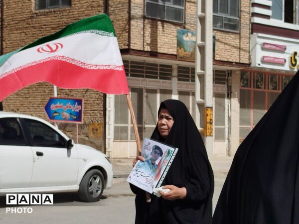 تشییع و خاکسپاری پیکر دو شهید حمله آمریکایی - صهیونی در بن 