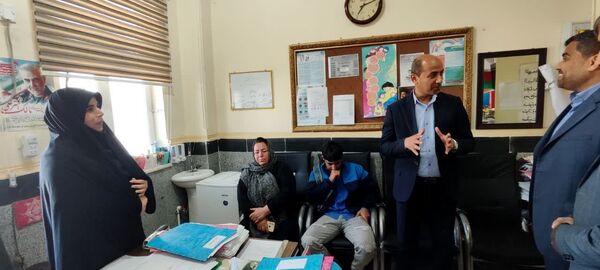 بازدید فرماندار دشتی از بخش‌های مختلف مدیریت آموزش و پرورش شهرستان دشتی
