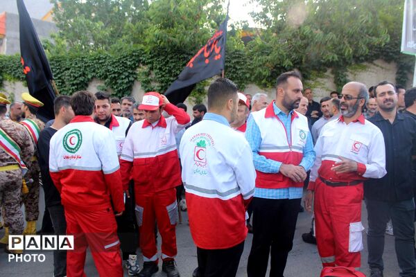 خاکسپاری دو شهید جنگ سوم در گلزار شهدای روستای فردو