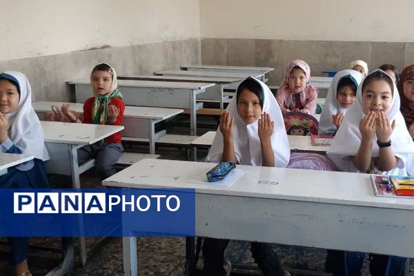 افتتاحیه‌ طرح دوره پیش دبستانی در دبستان‌ دخترانه صادقیه شهریار