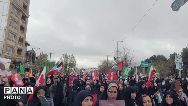  مردم دورود با ایمان و امید هم‌صدا شدند