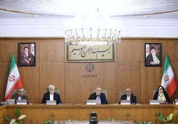 رئیس‌ جمهور: تلاش برای وفاق در عرصه داخلی و خارجی عزت و اقتدار ما را ارتقا می‌بخشد