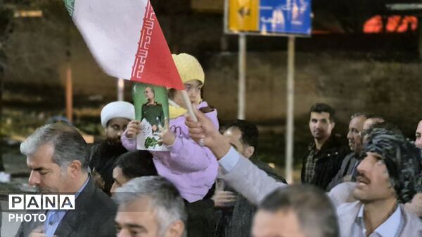 امضای پیمان جاودان دهه نودی‌ها با رهبر انقلاب و تداوم راه شهیدان