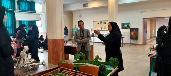 فرزانگان سمپاد ملارد در مدار پژوهش