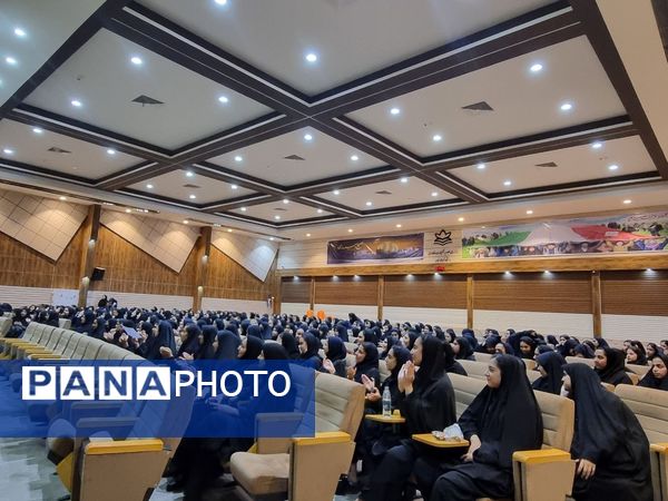 همایش آشنایی با مبانی هوش مصنوعی دانش‌آموزان شهرستان تربت حیدریه 