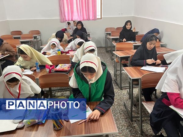 برگزاری مسابقه طرح فرهنگی و هنری در دبستان بعثت ۲