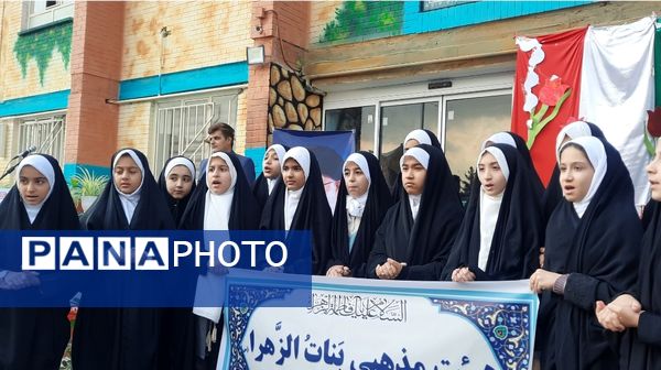 وداع دانش‌آموزان دبیرستان فرهنگیان ناحیه ۷ با شهید گمنام 