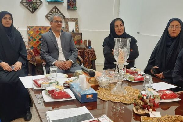 برپایی نشست ادبی به مناسبت بزرگداشت روز معلم و سعدی شیرازی