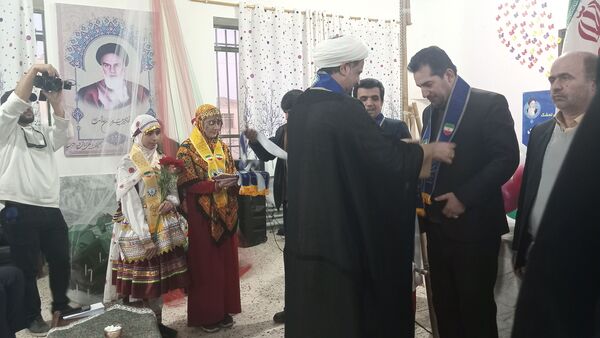 افتتاحیه اردوی تمشک در شهرستان راز و جرگلان