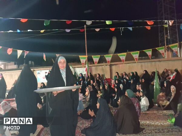 حماسه مردمی در کنجوران سفلی؛ تجدید عهد و بیعت با رهبری در گردهمایی باشکوه اهالی منطقه